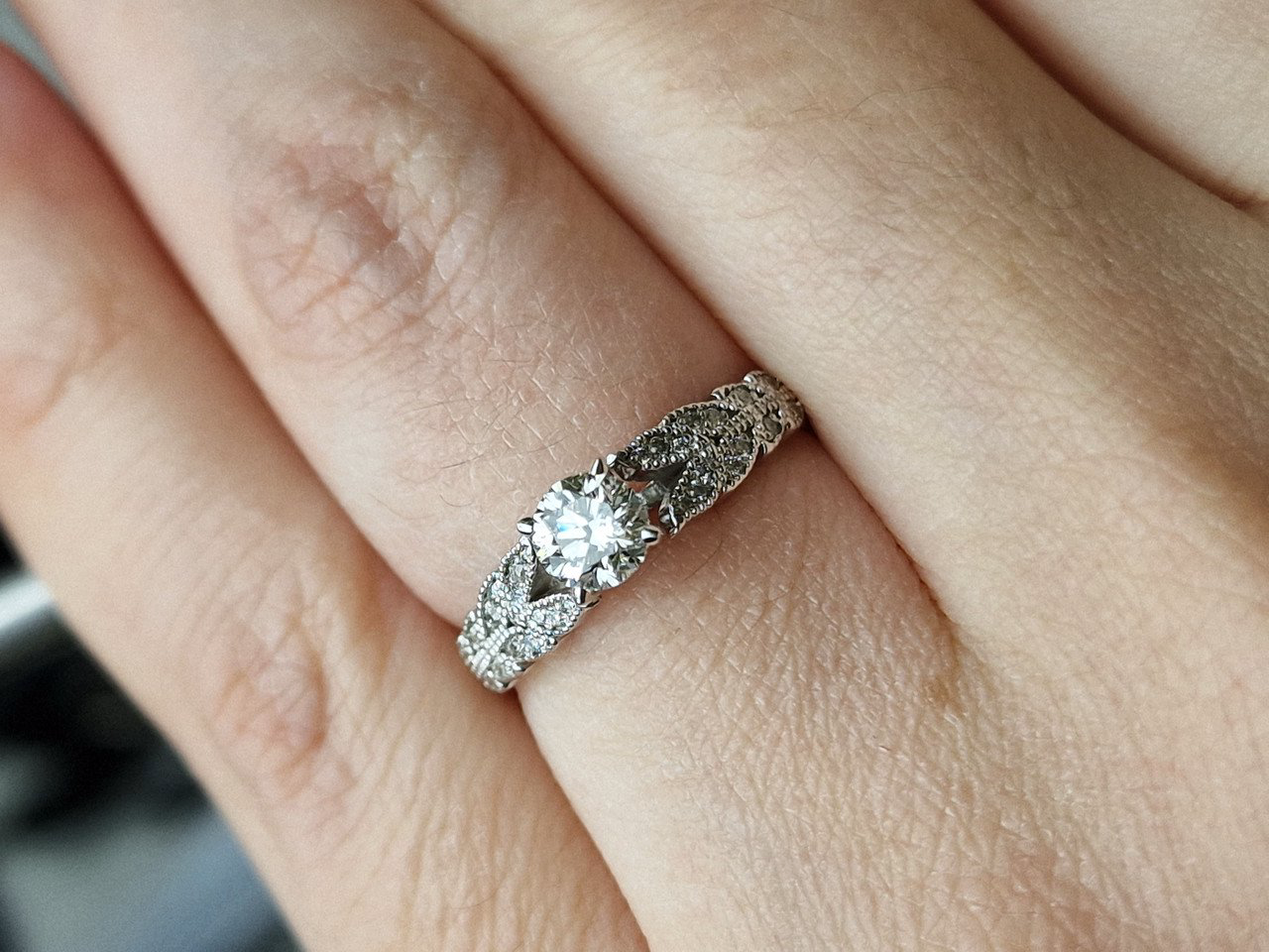 Кольцо Deimantas 98883681 16,5р 2,51гр 0,59ct. купить,NaN
