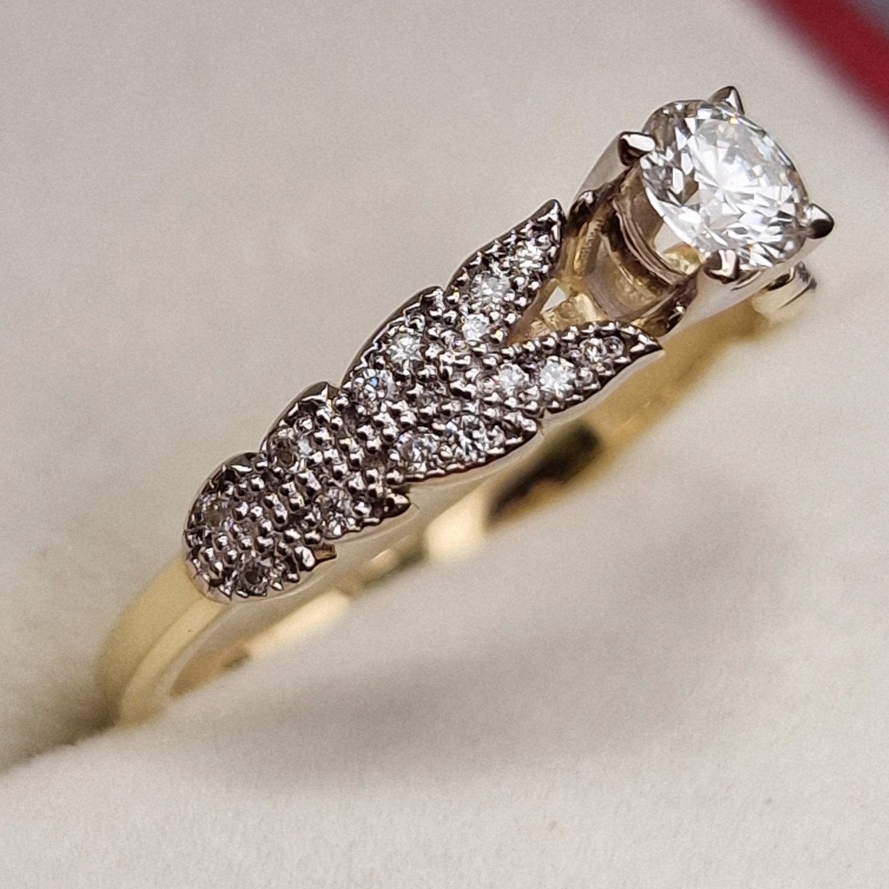 Кольцо Deimantas 98883706 17,5р 2,55гр 0,44ct. купить,NaN