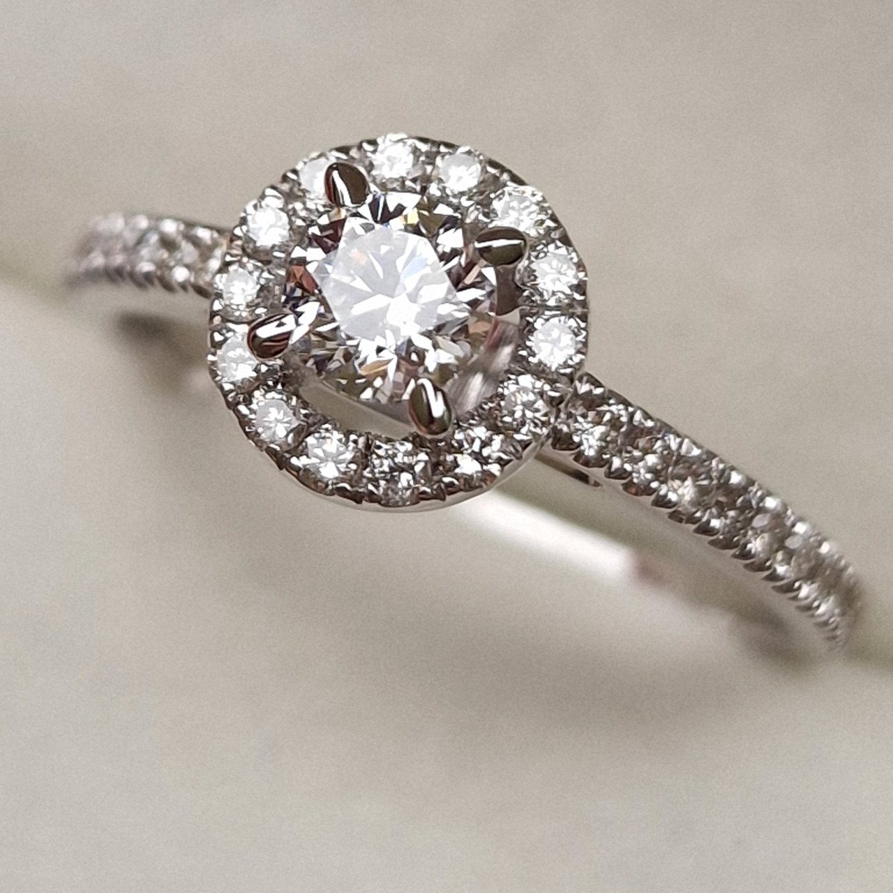 Кольца Deimantas 98883810 18р 3,05гр 0,80ct. купить,NaN