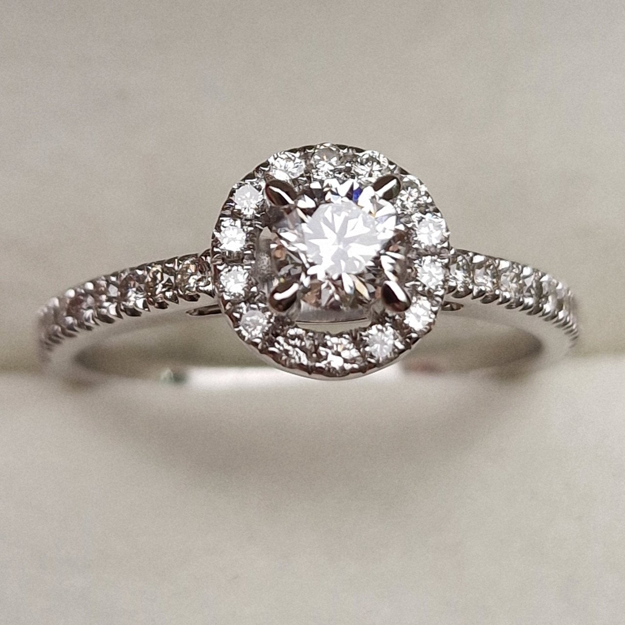 Кольца Deimantas 98883810 18р 3,05гр 0,80ct. купить,NaN