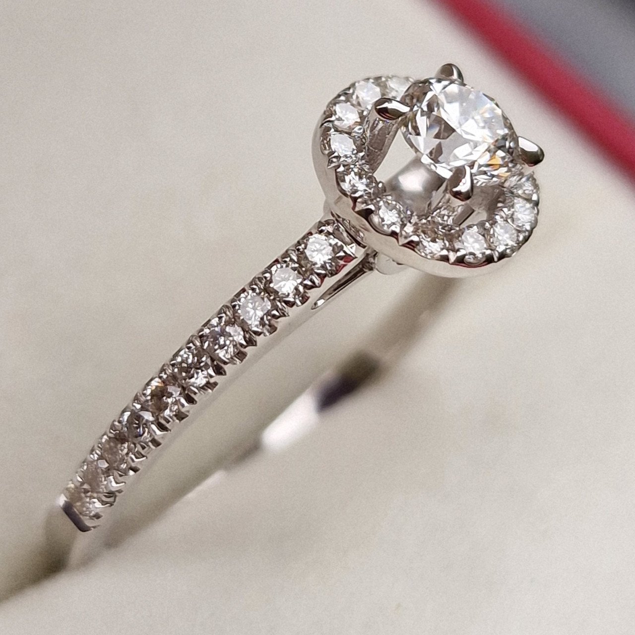 Кольца Deimantas 98883810 18р 3,05гр 0,80ct. купить,NaN