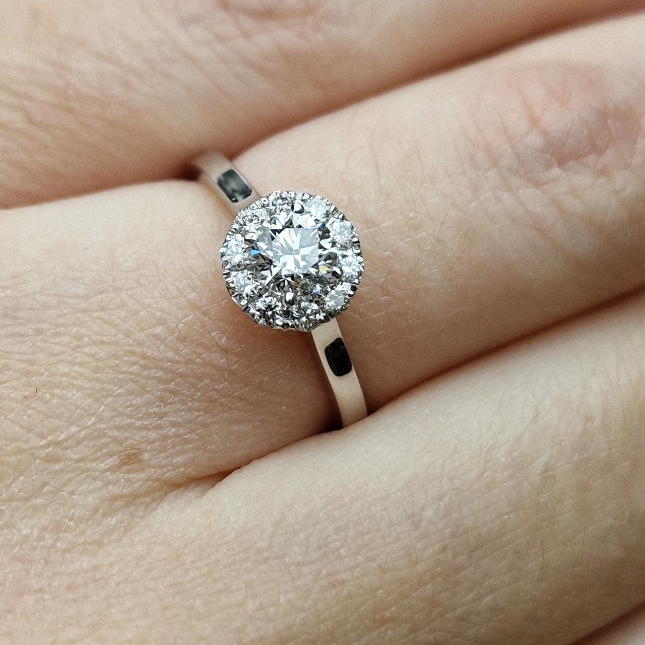 Кольцо Deimantas 98883818 16,5р 2,57гр 0,65ct. купить,NaN