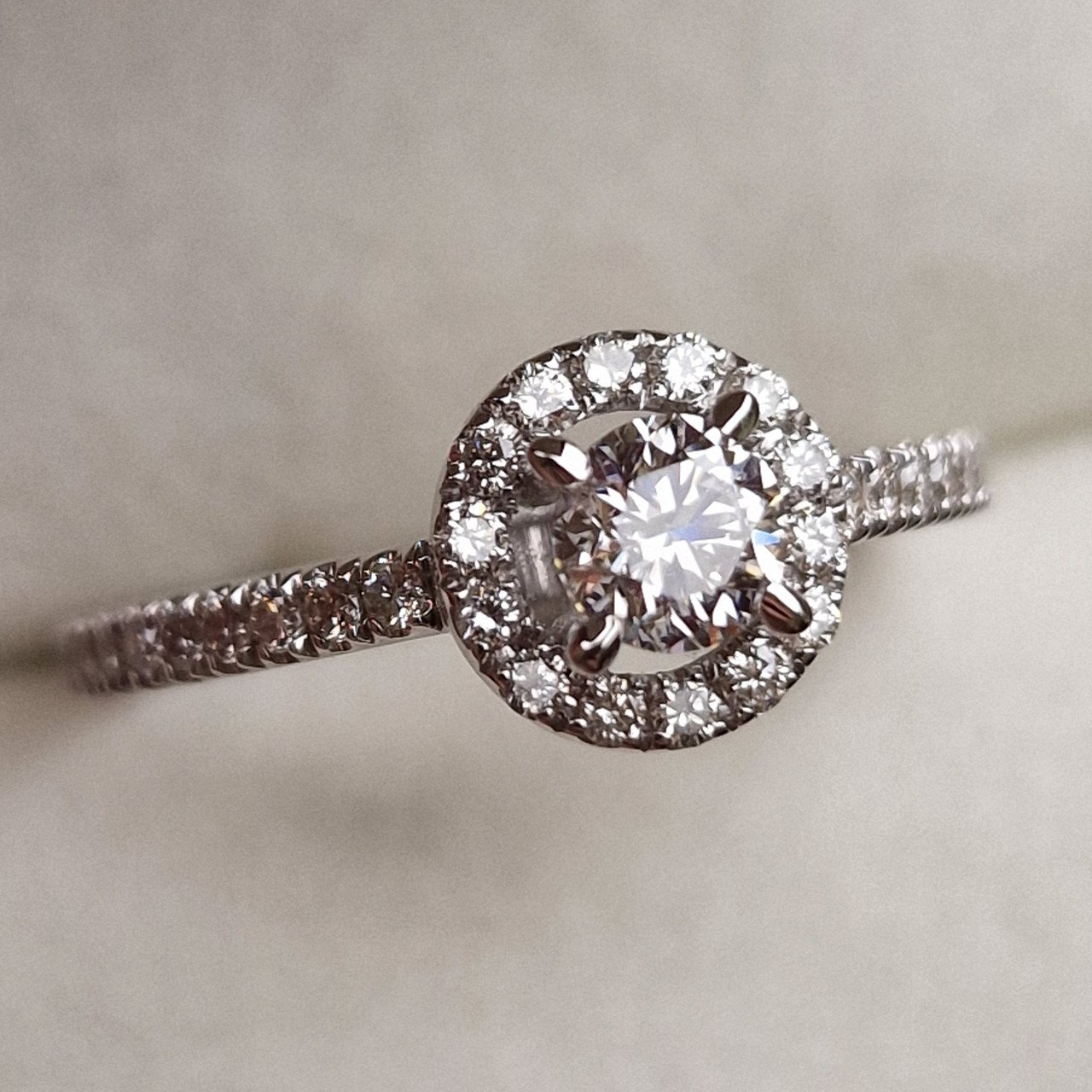 Кольца Deimantas 98883810 18р 3,05гр 0,80ct. купить,NaN