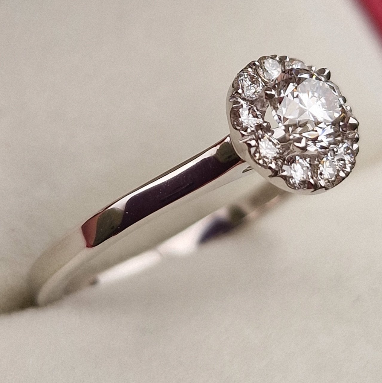Кольцо Deimantas 98883818 16,5р 2,57гр 0,65ct. купить,NaN