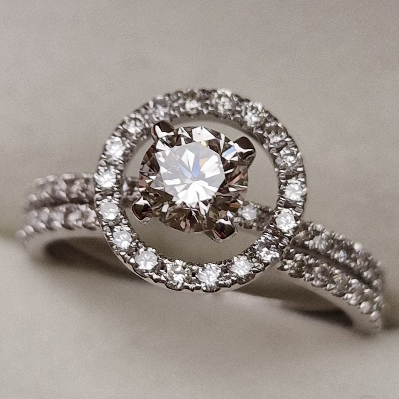 Кольцо Deimantas 98883833 17р 3,54гр 1,06ct. купить,NaN