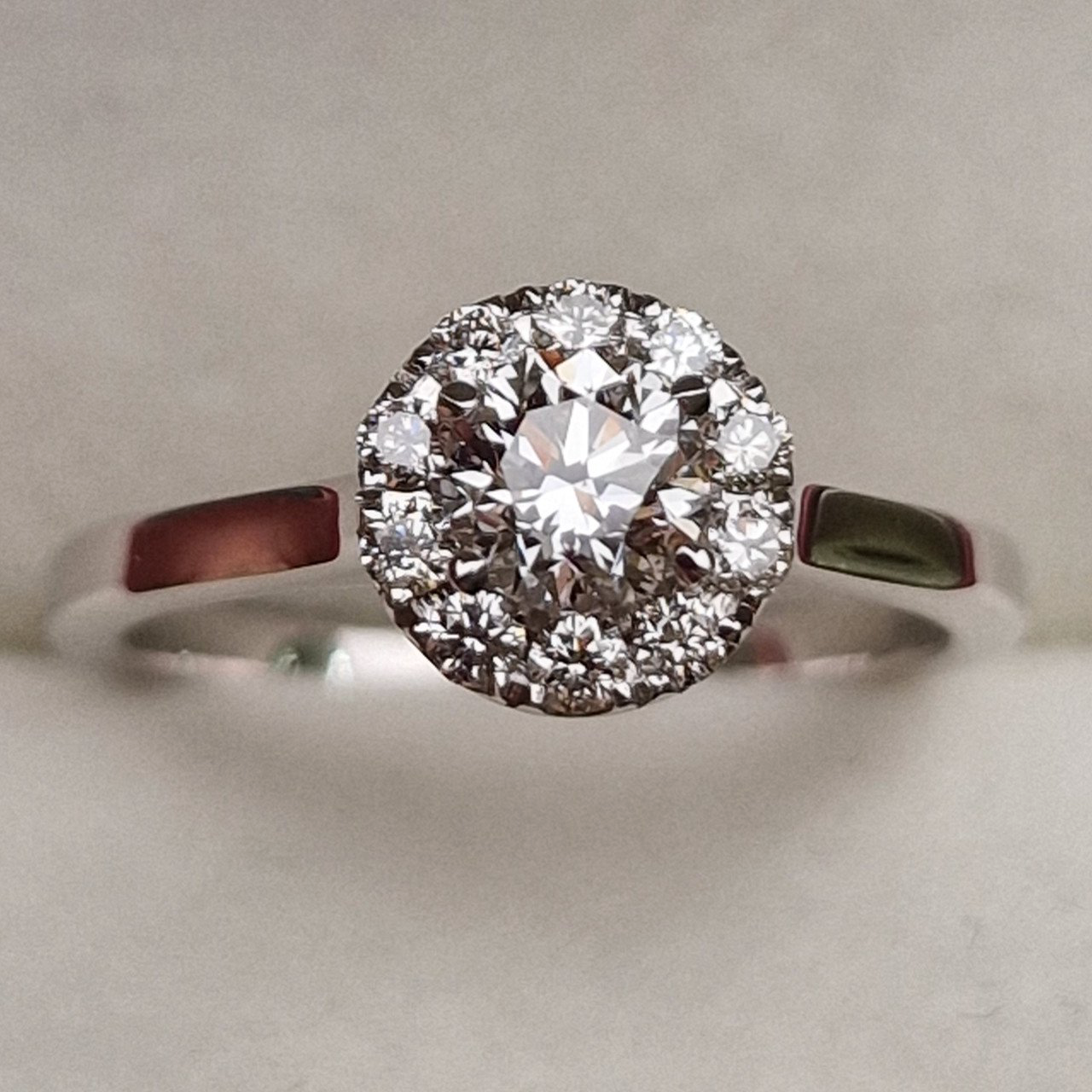 Кольцо Deimantas 98883818 16,5р 2,57гр 0,65ct. купить,NaN