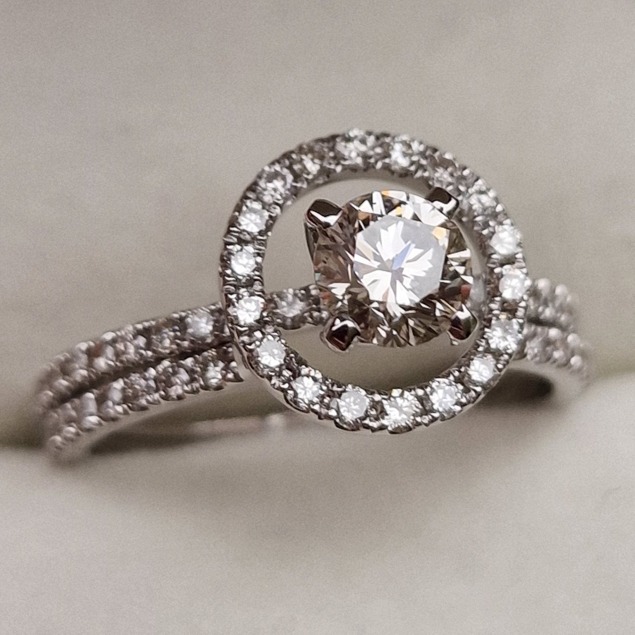 Кольцо Deimantas 98883833 17р 3,54гр 1,06ct. купить,NaN