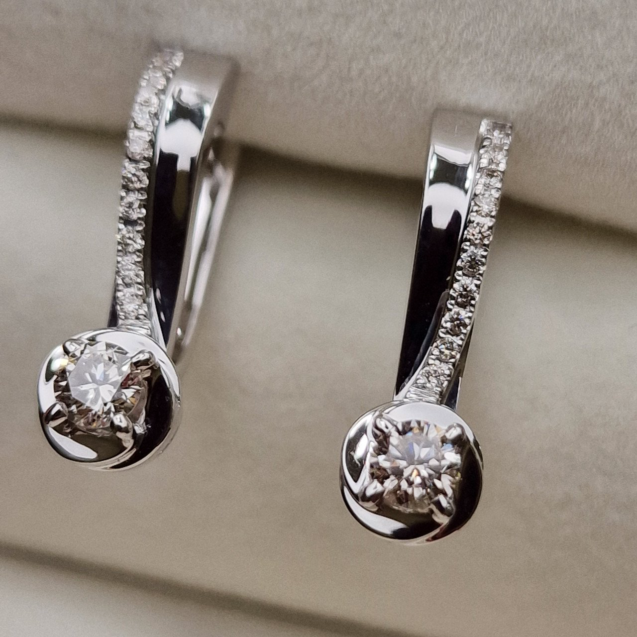 Серьги Deimantas 98882889 6,39гр 0,59ct. купить,NaN