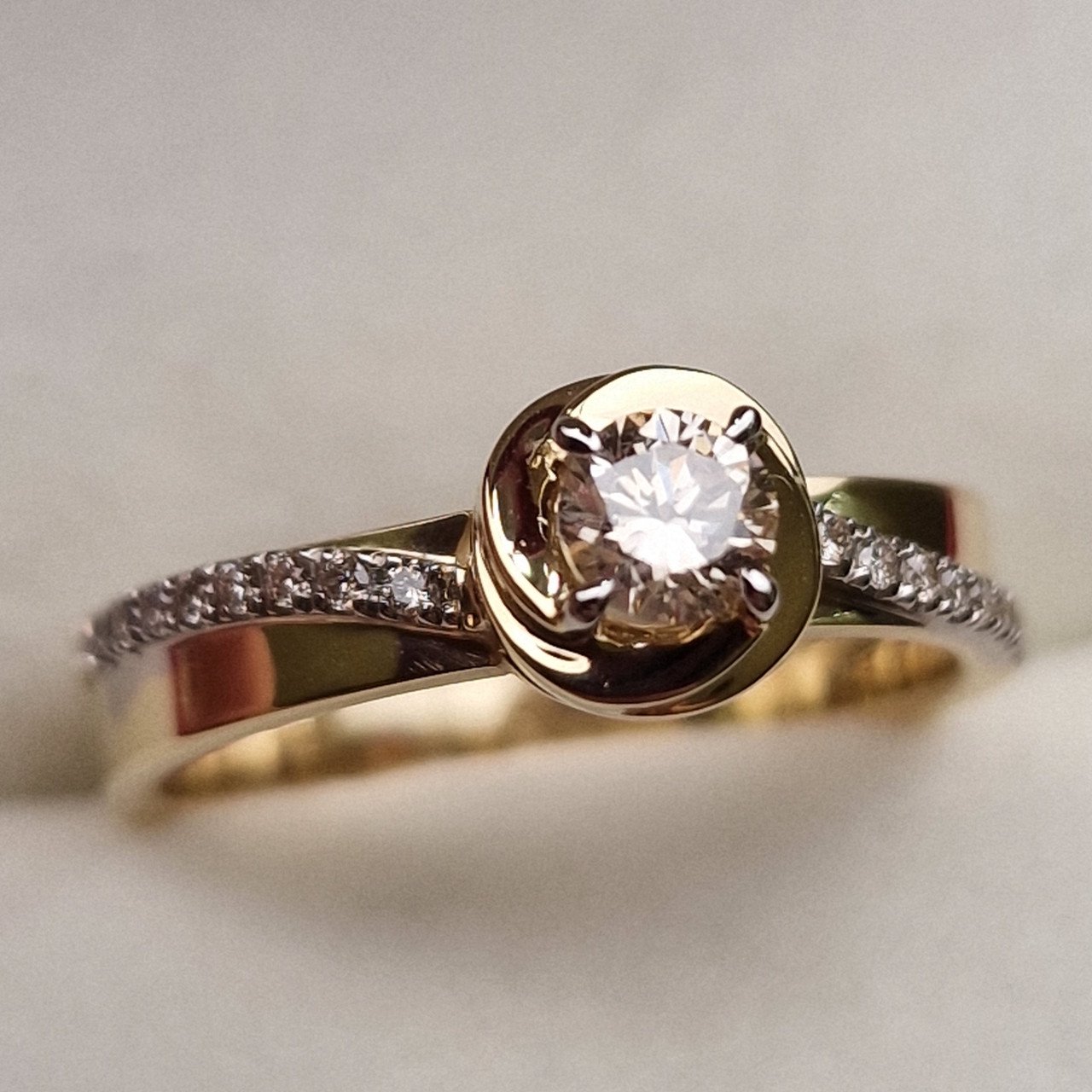 Кольцо Deimantas 98882974 17р 3,61гр 0,37ct. купить,NaN