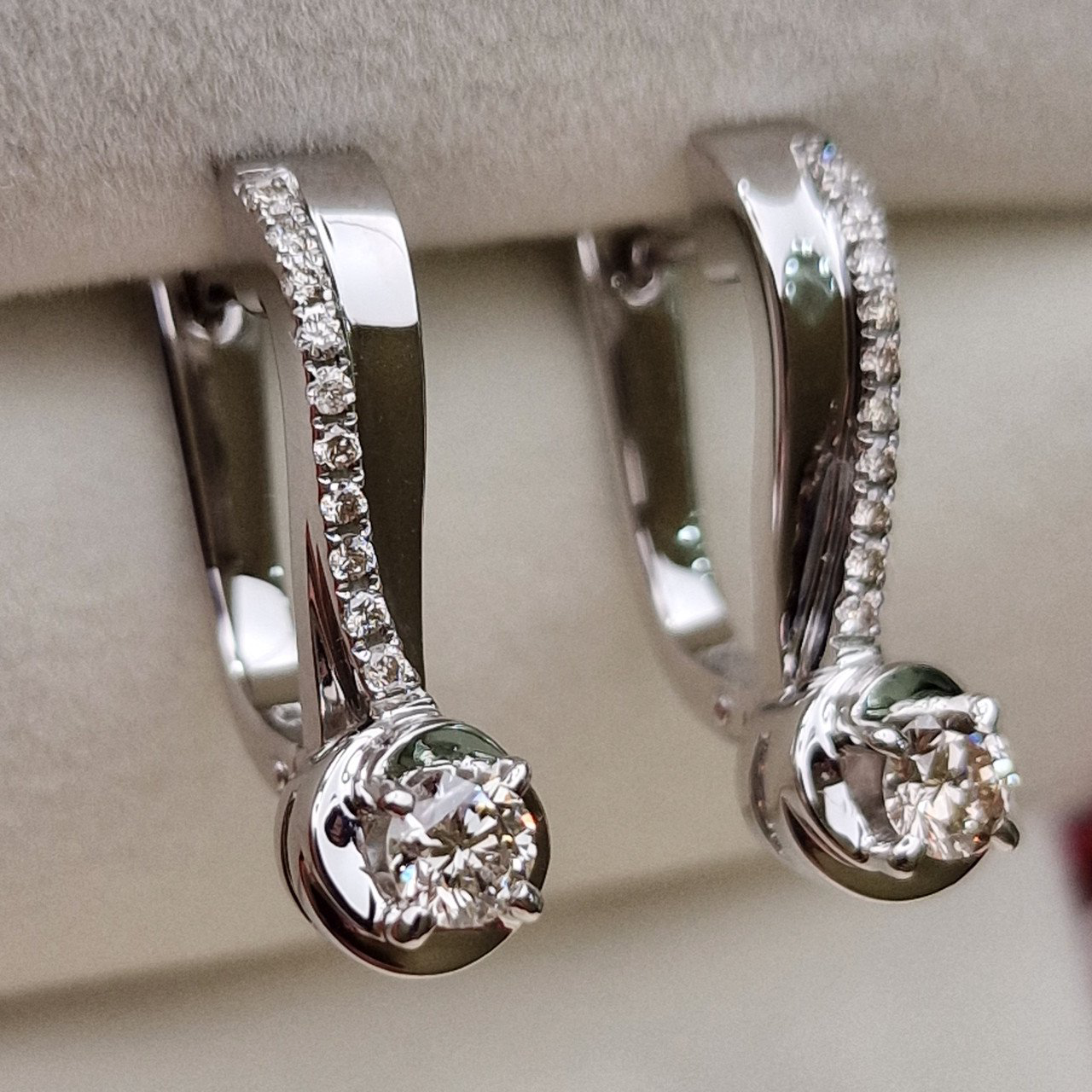 Серьги Deimantas 98882889 6,39гр 0,59ct. купить,NaN