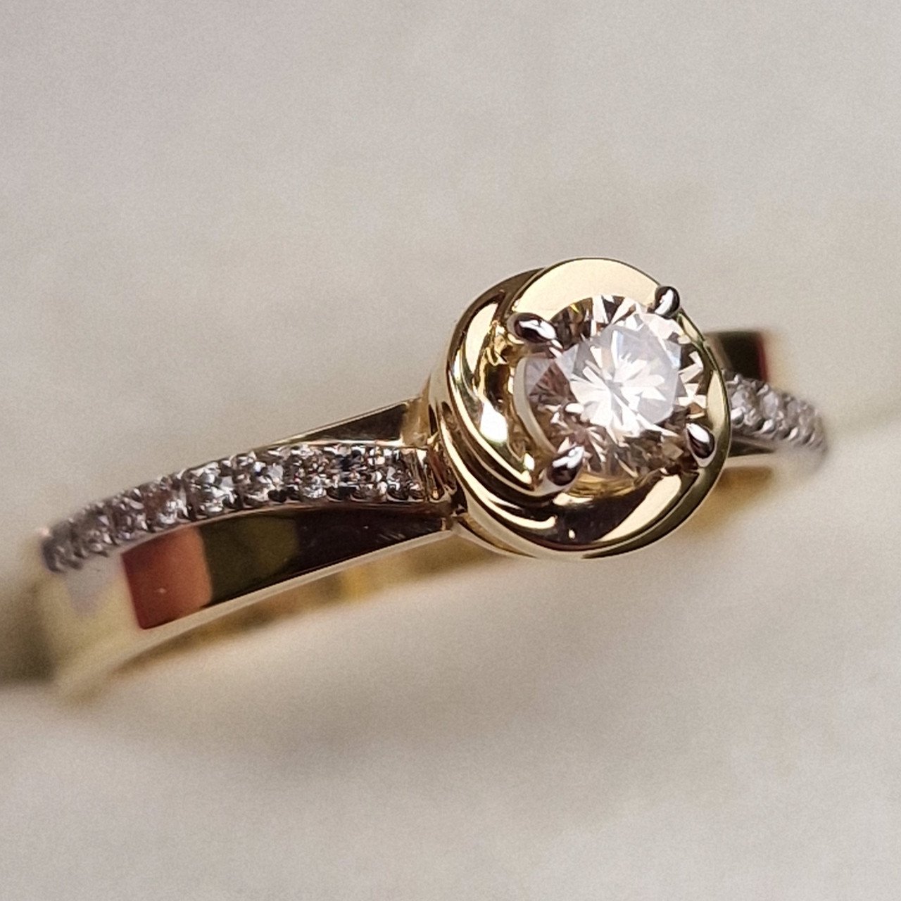 Кольцо Deimantas 98882974 17р 3,61гр 0,37ct. купить,NaN