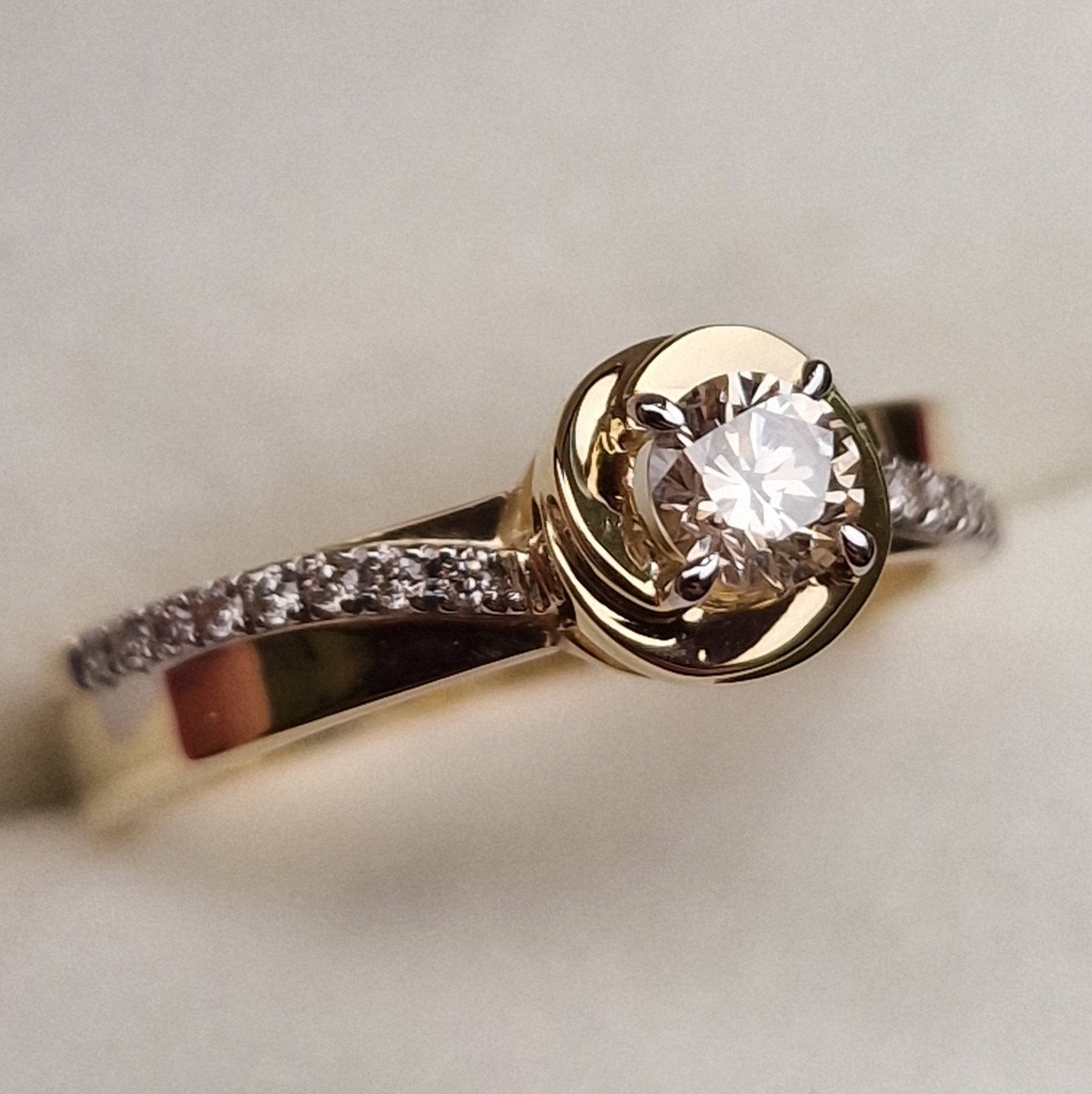 Кольцо Deimantas 98882974 17р 3,61гр 0,37ct. купить,NaN