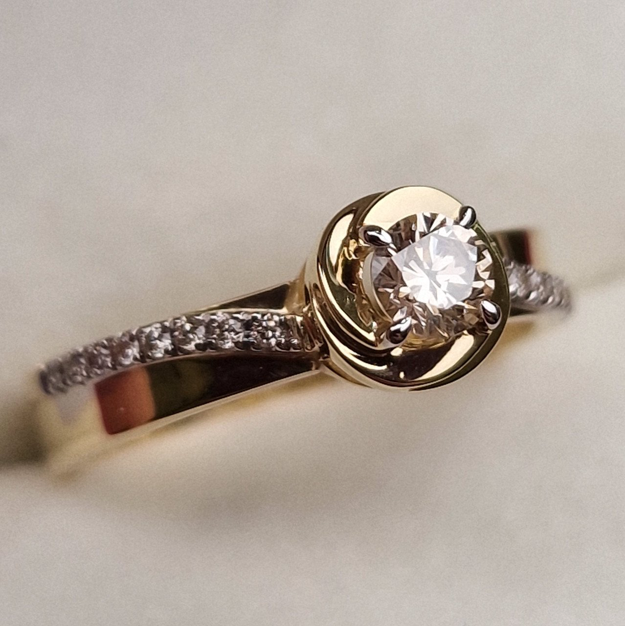 Кольцо Deimantas 98882974 17р 3,61гр 0,37ct. купить,NaN