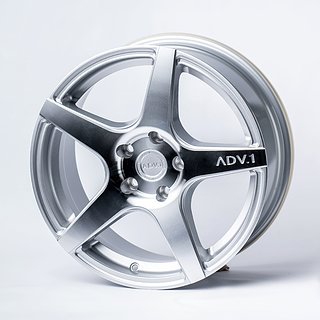 Комплект дисков Rimax 942 5х114,3 R17х7,5 СВ73,1 ЕТ40 SF купить,NaN