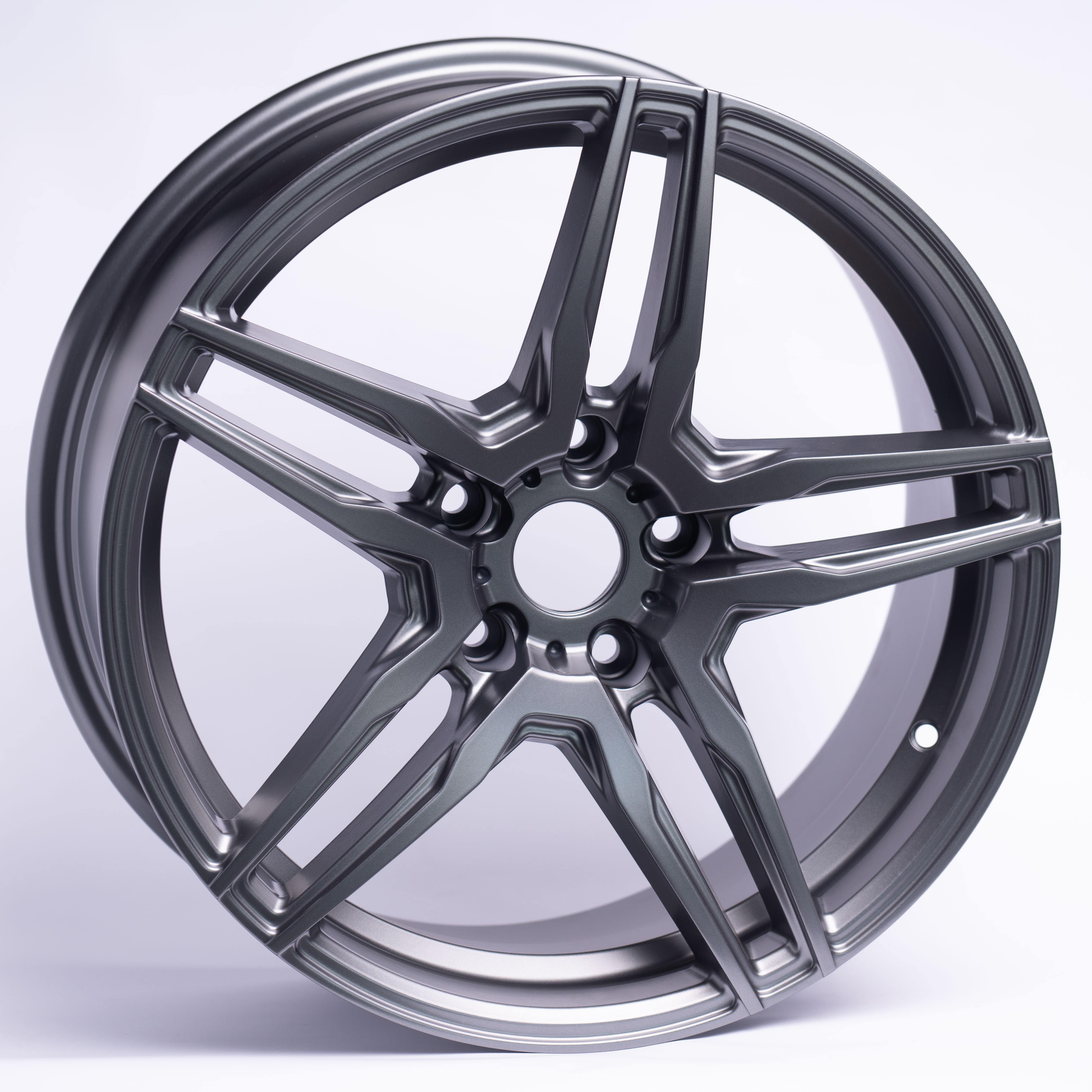 Комплект дисков Kipardo 5777 D1088 5х120 R18х8 СВ72,6 ЕТ33 LA5-G7 купить,NaN