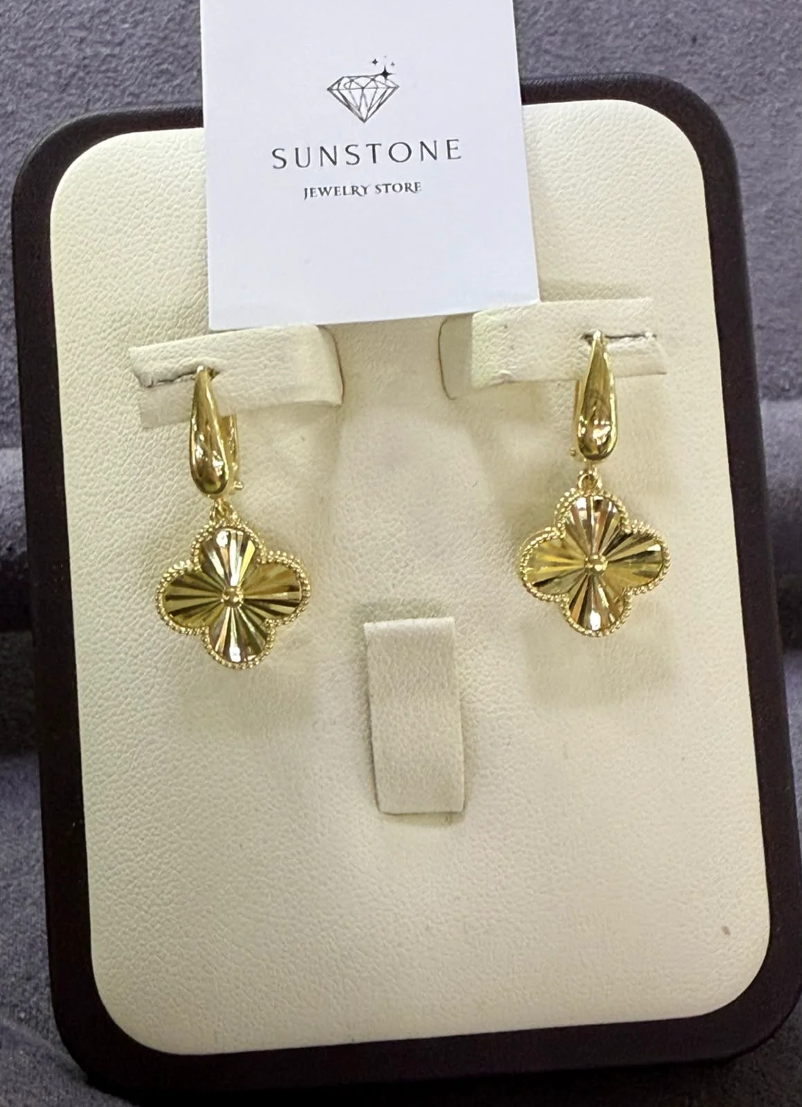 Серьги Sunstone S905 3.8гр золото 585 купить,280000