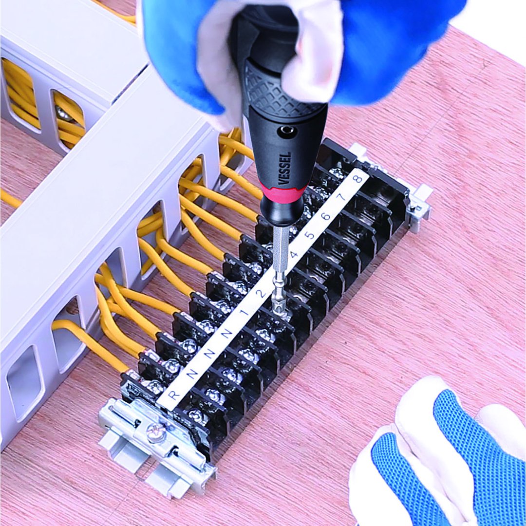 Аккумуляторная отвертка VESSEL 220USB-P1EB, 3.6 В купить,NaN