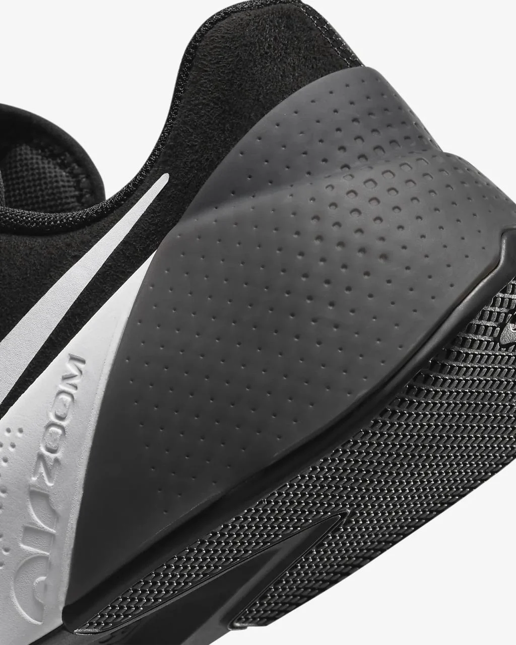 Кроссовки Nike DX9016-002 Nike Air Zoom TR 1 black 43.5 купить,NaN
