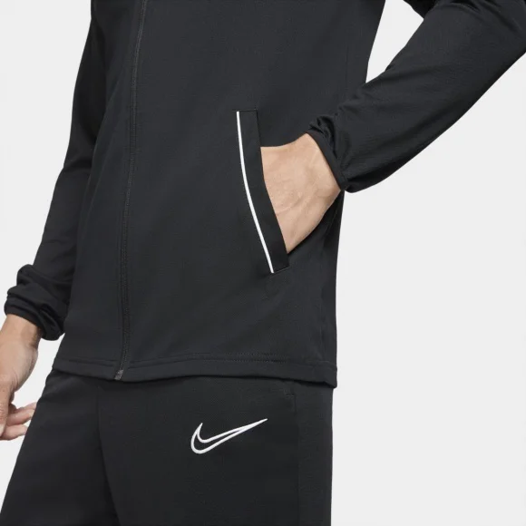 Спортивный костюм Nike CW6131-010 черный L - ForteMarket Спортивный костюм Nike CW6131-010 черный L купить,0