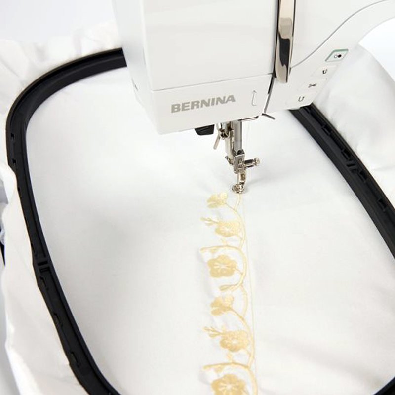 Вышивальная машина Berinina 700 белая - ForteMarket Вышивальная машина Berinina 700 белая купить,0