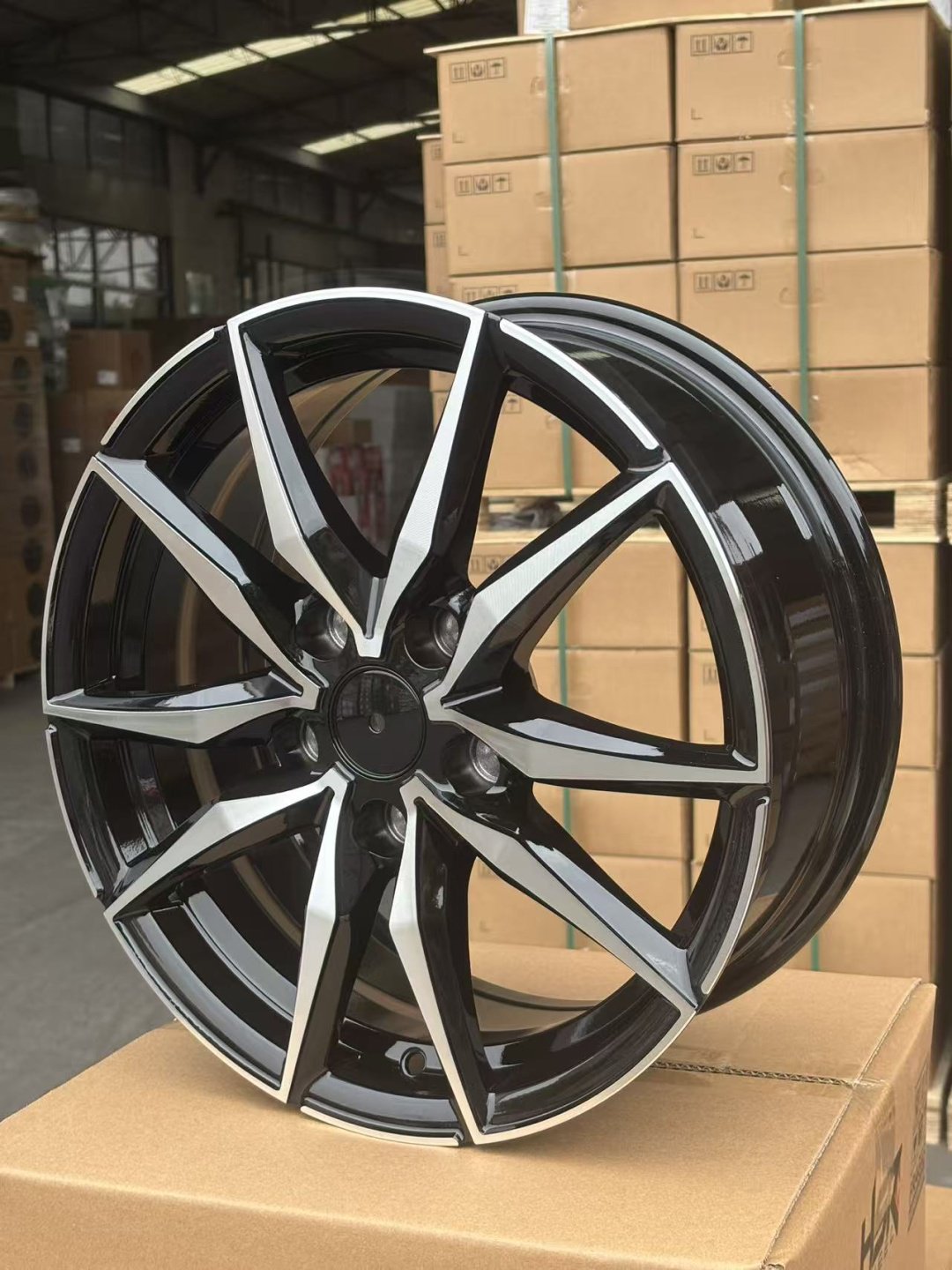 Baochi TH120 6.5x16/5x114.3 D60.1 ET40 4 диска черный, серебристый купить,NaN