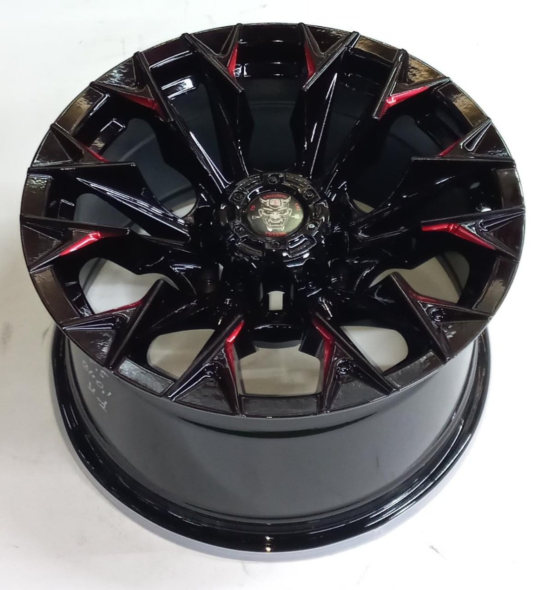 Powcan 227 8.5x16/6x139.7 D110.1 ET0 черный купить,NaN