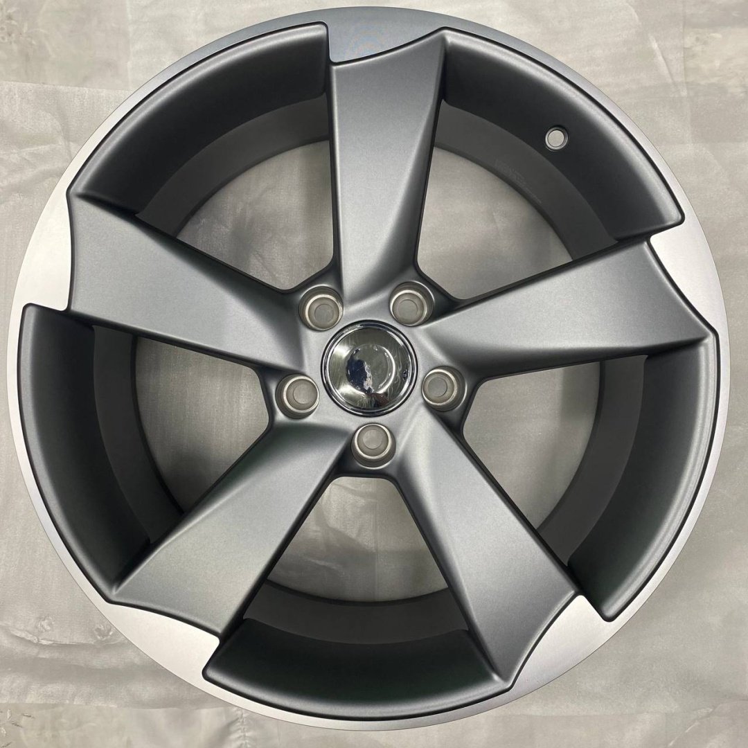 DIVAD BK5931 8x18/5x112 D66.6 ET35 4 диска серебристый, серый купить,NaN