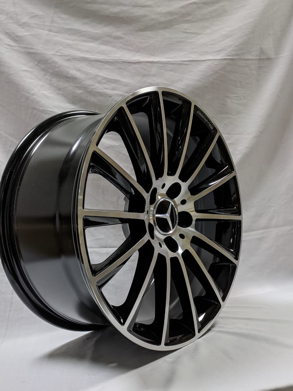 Powcan BK836 8.5x18/5x112 D66.6 ET35 черный купить,NaN