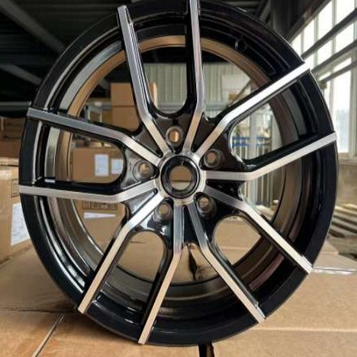 Baochi 5263 7x18/5x114.3 D66.5 ET38 4 диска черный, серебристый купить,NaN