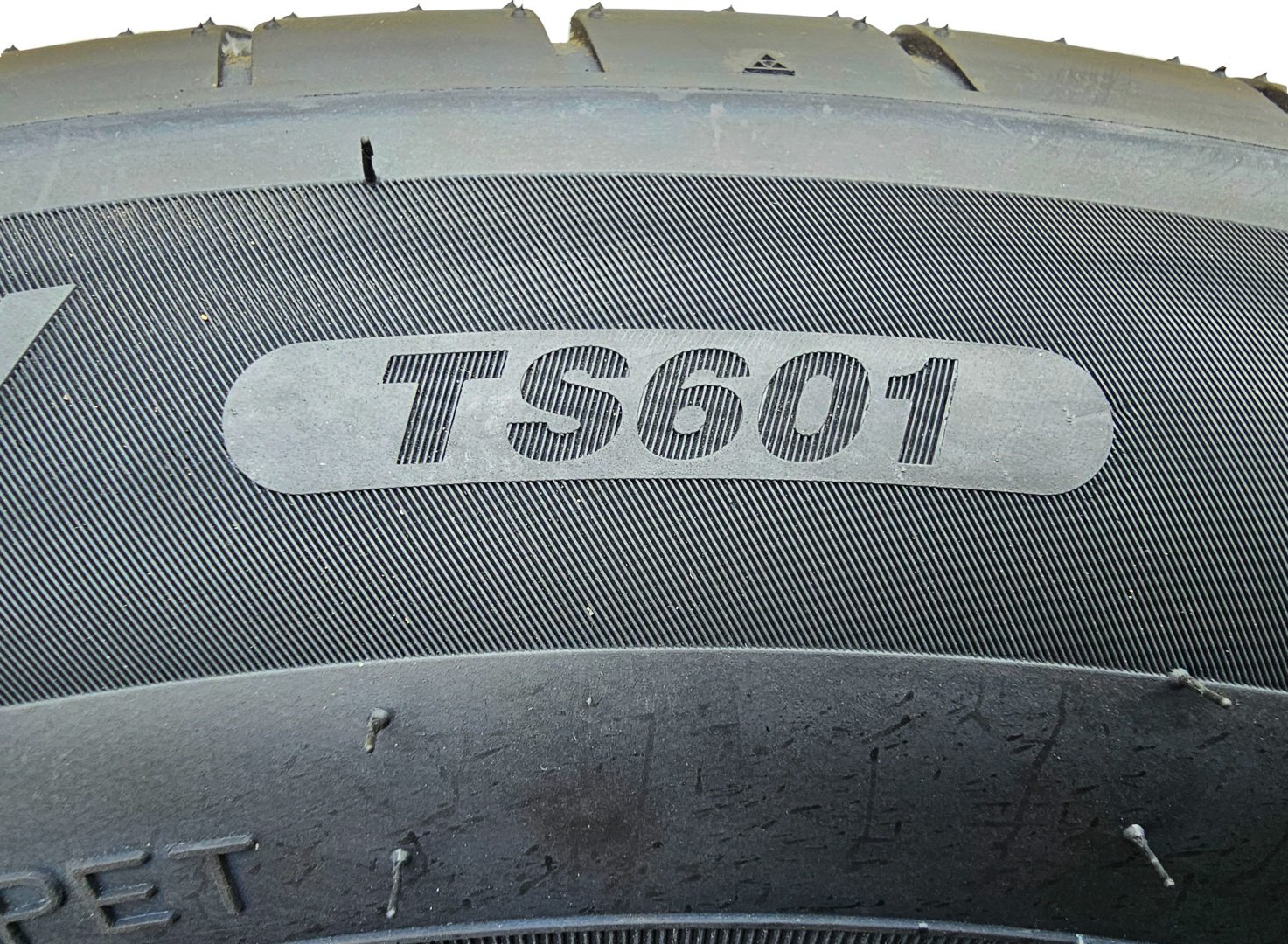 Triangle Effex SUV TS601 225/60 R18 104 W купить,NaN