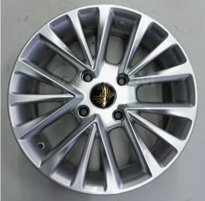Powcan Камрики L1010 6x15/4x100 D67.1 ET35 4 диска серебристый купить,NaN