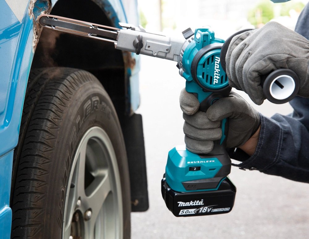 Ленточная шлифмашина Makita DBS180Z купить,NaN