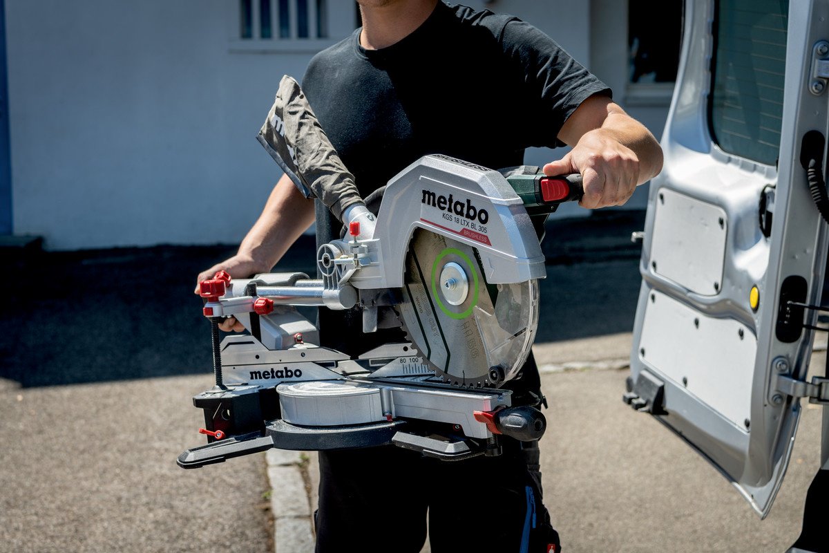 Пила торцовочная Makita KGS 18 LTX BL 305 (614305850) купить,NaN