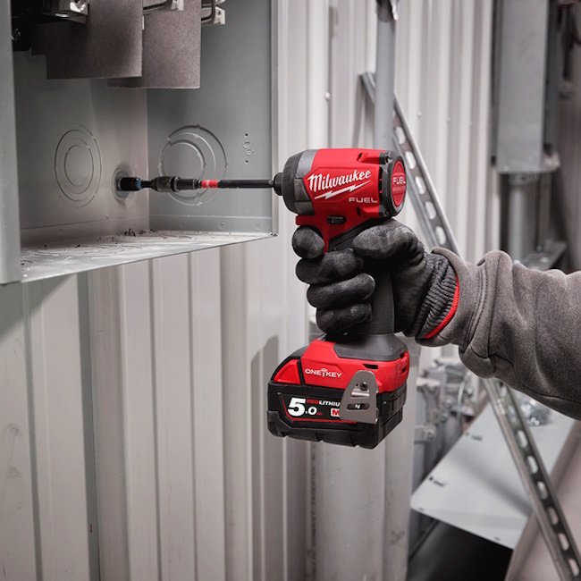 Винтоверт Milwaukee M18 FQID-501BRF 4933500777 купить,NaN