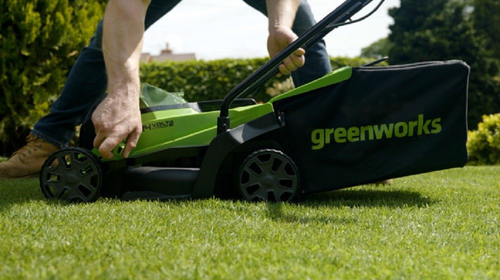 Газонокосилка колесная ручная Greenworks GD24LM33K4 / 2516107UB купить,NaN