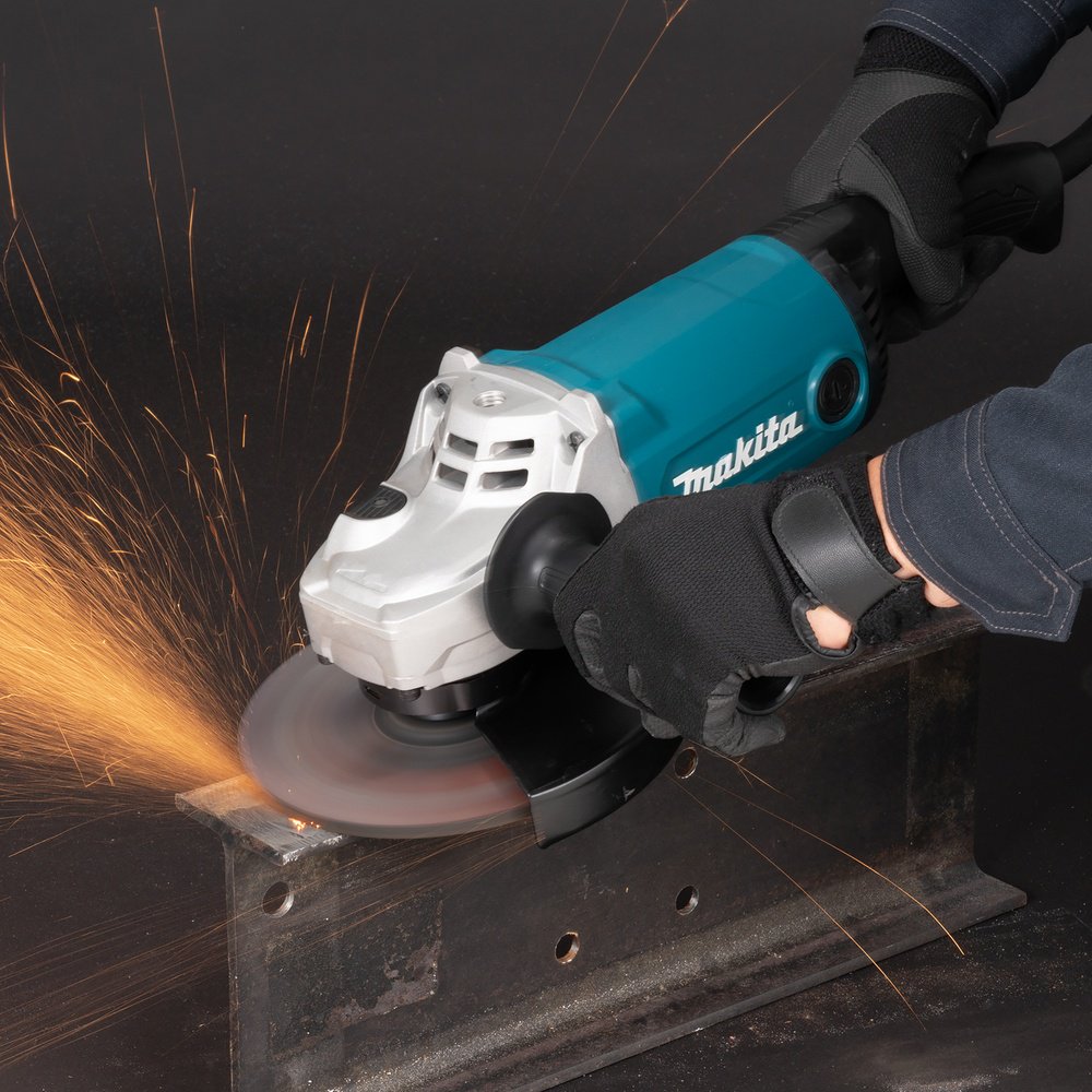 Шлифмашина угловая Makita GA7090N купить,NaN