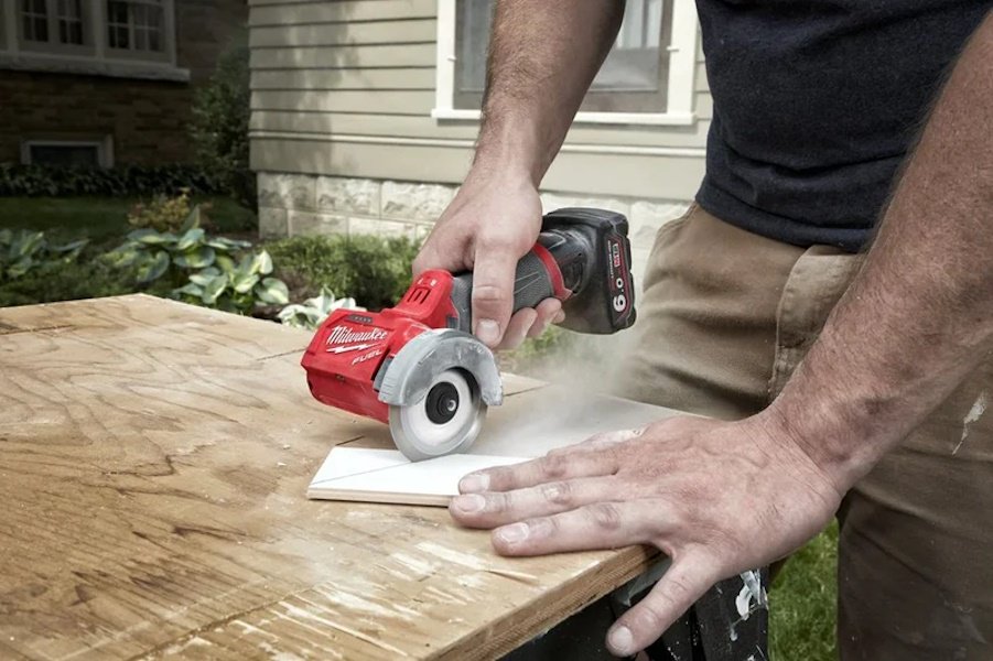 Дисковая пила Milwaukee M12 FCOT-0 4933464618, аккумуляторная купить,NaN