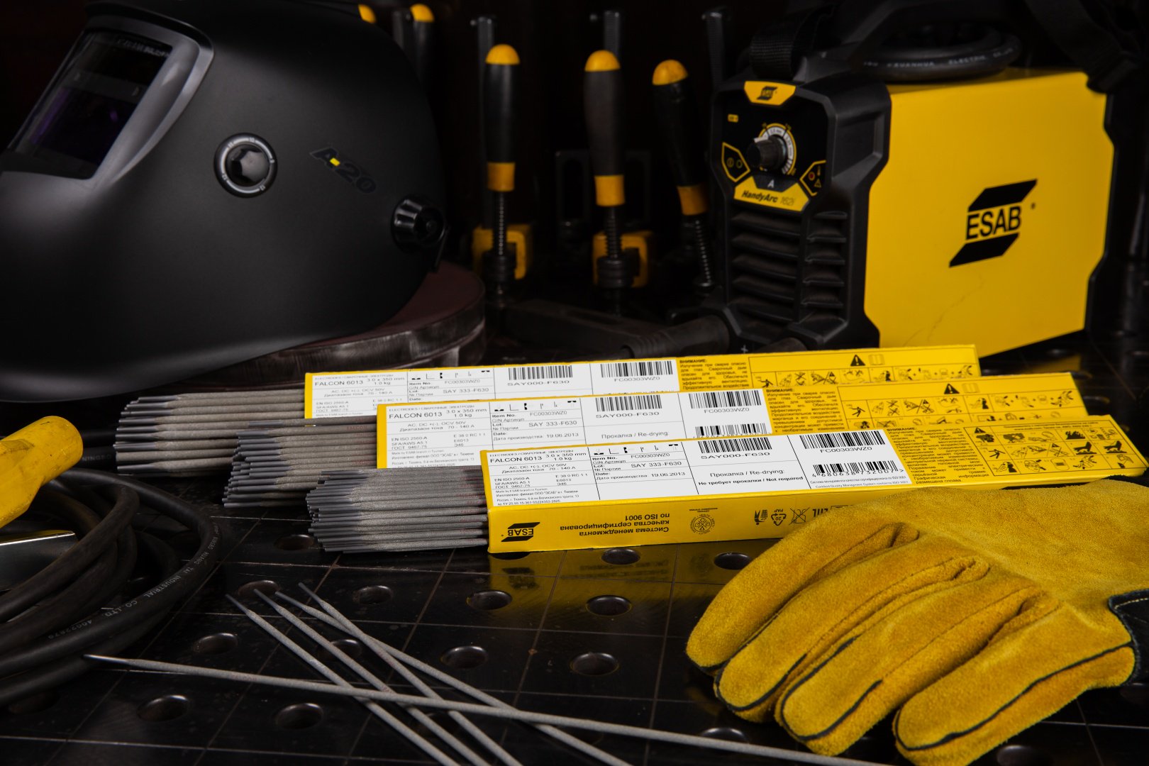Сварочный электрод ESAB 3 мм, 1 кг, для ручной дуговой сварки арт. FALCON 6013 купить,NaN
