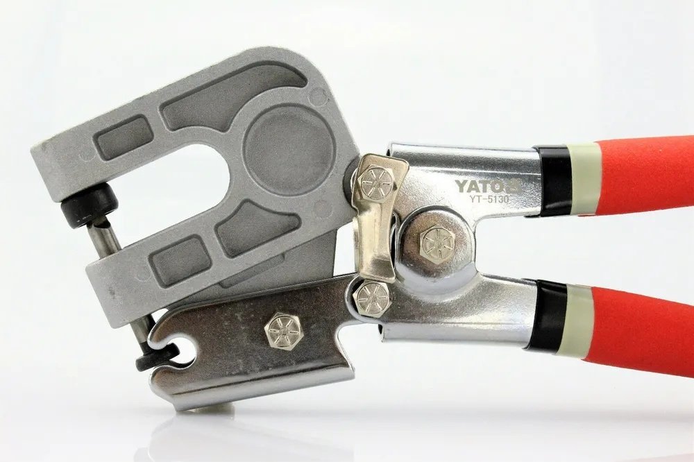 Просекатель для металлического профиля YATO YT-5130 купить,NaN