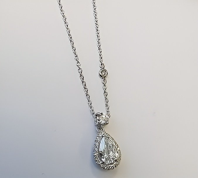 Колье Damiani 16907 5,37гр 0,70 крт купить,NaN