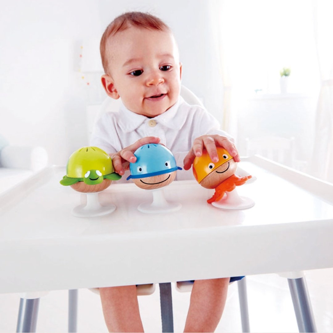 Погремушка Hape Stay-put Rattle E0330