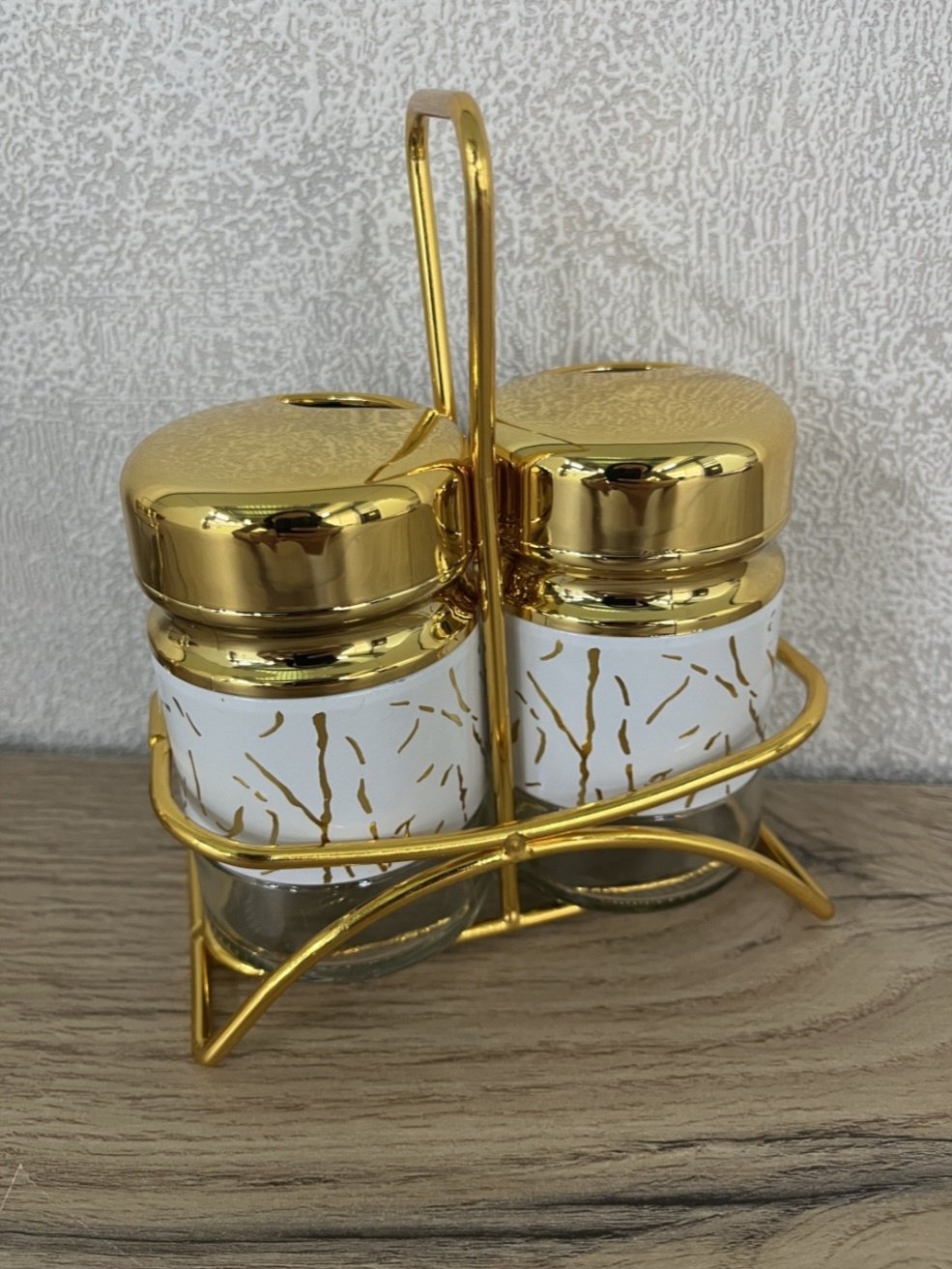 Солонка 9008, пластик, стекло купить,NaN