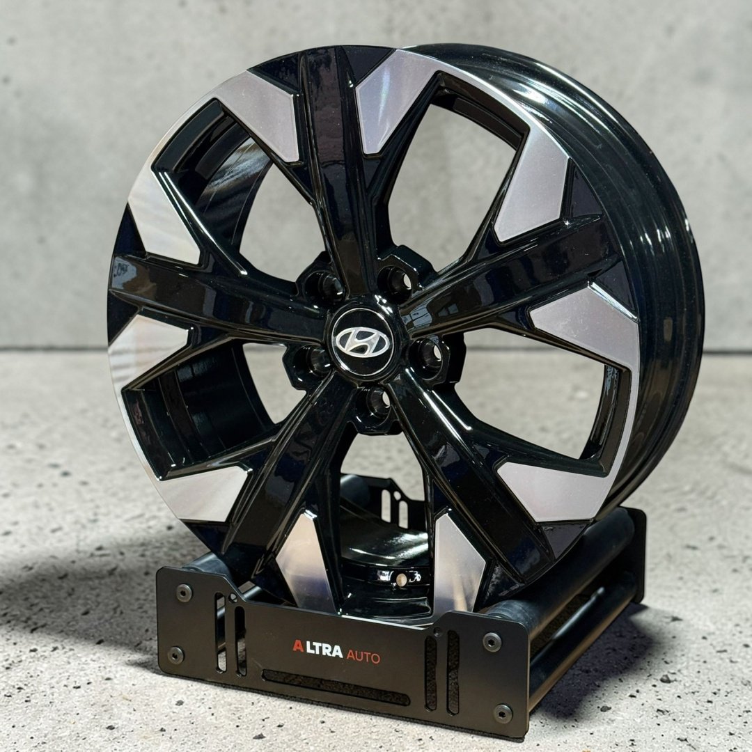 Kipardo 85699 7.5x19/5x114.3 D67.1 ET46 4 диска черный, серебристый купить,NaN
