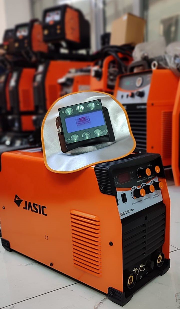 Jasic сварочный инвертор Аппарат аргонодуговой сварки JASIC TIG 250 (W229) в комплекте с маской COLD TIG (аргонная (аргонодуговая) сварка) - ForteMarket Jasic сварочный инвертор Аппарат аргонодуговой сварки JASIC TIG 250 (W229) в комплекте с маской COLD TIG (аргонная (аргонодуговая) сварка) купить,NaN
