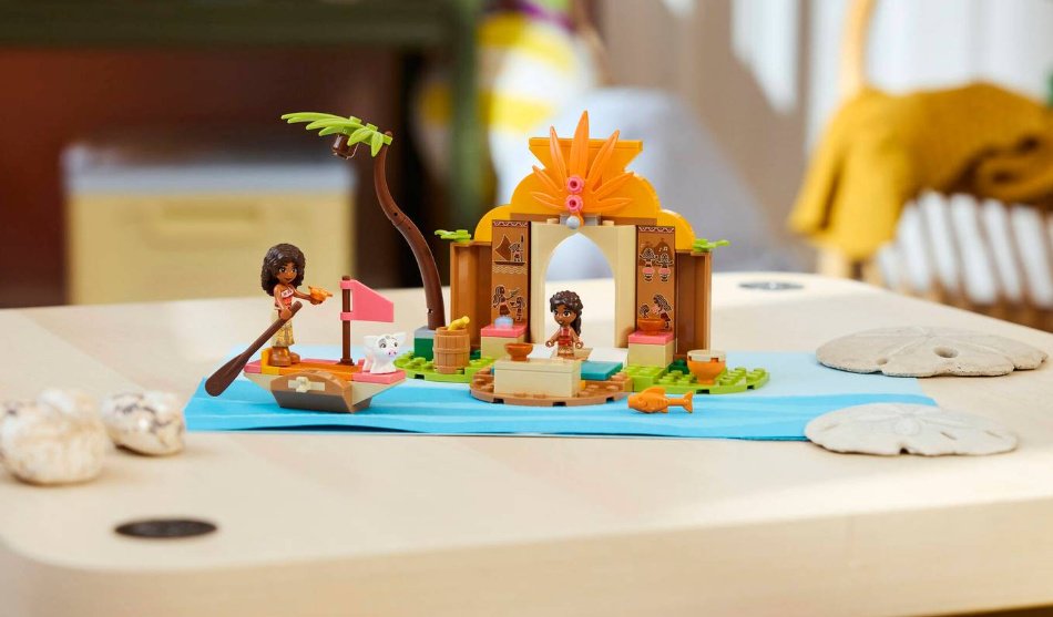 Конструктор LEGO Disney Деревенский дом и лодка Моаны 43282, деталей 85 шт купить,15135