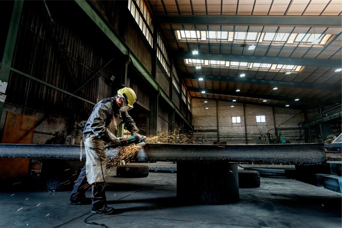 Шлифмашина угловая Metabo W 26-230 MVT купить,NaN