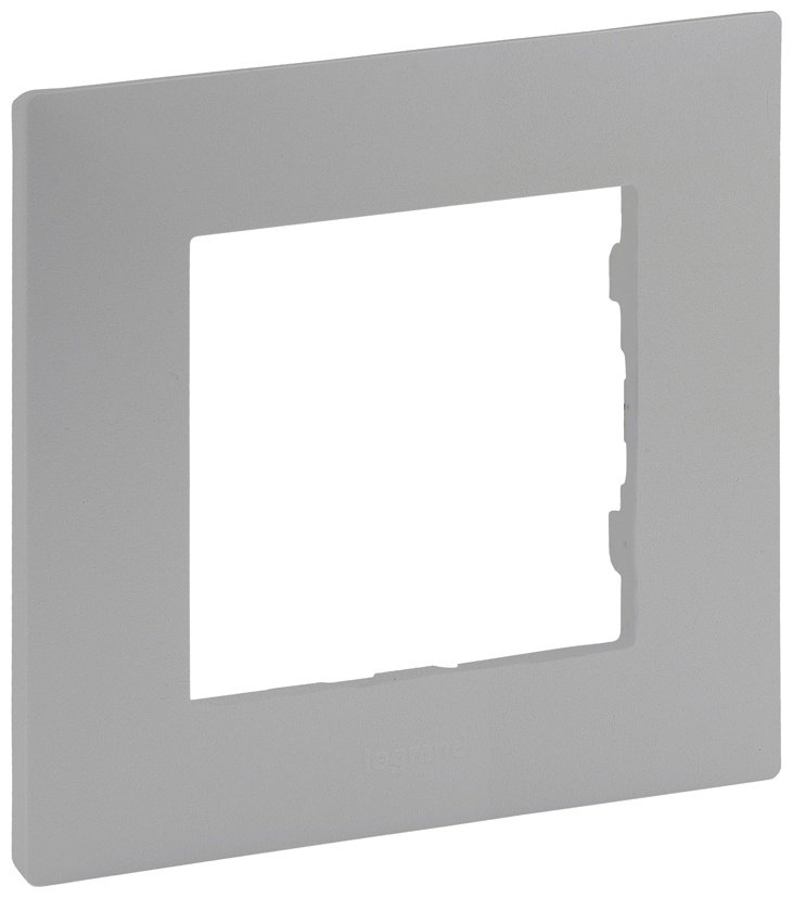 Рамка для выключателей и розеток Legrand Niloe Step 863391, алюминий купить,NaN