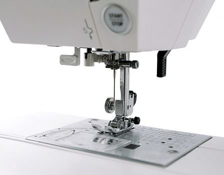  Швейная машина Janome Decor Computer 7100 белая  купить,456442