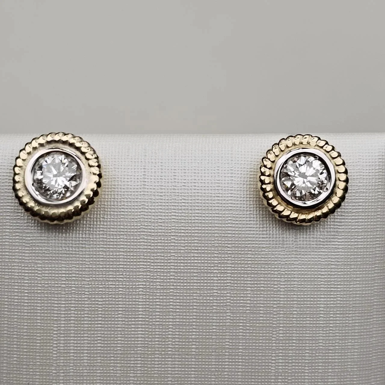 Серьги Deimantas 113848912 0,74ct. купить,NaN