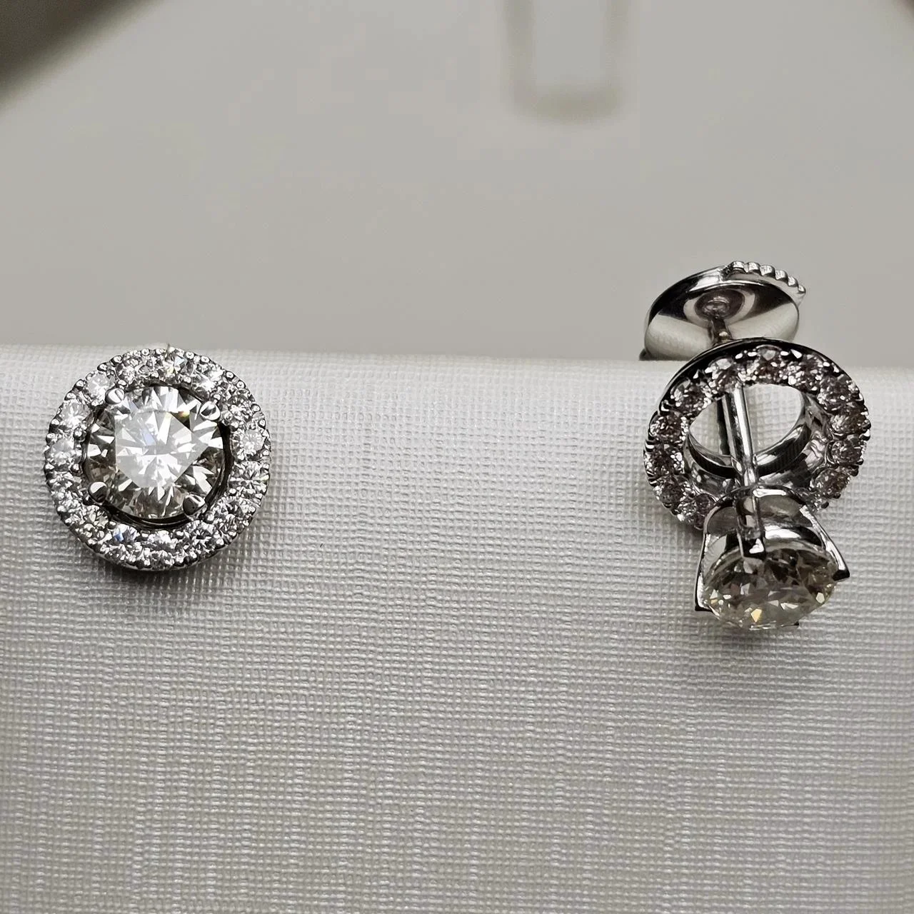 Серьги Deimantas 113848641 1,30ct 0,5ct. купить,NaN